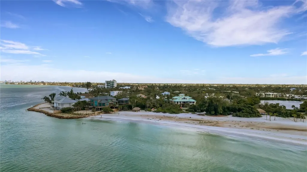 62 Sandy Hook Road S Sarasota FL 34242