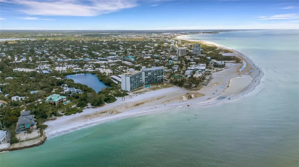 62 Sandy Hook Road S Sarasota FL 34242