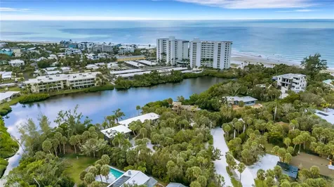 62 Sandy Hook Road S Sarasota FL 34242