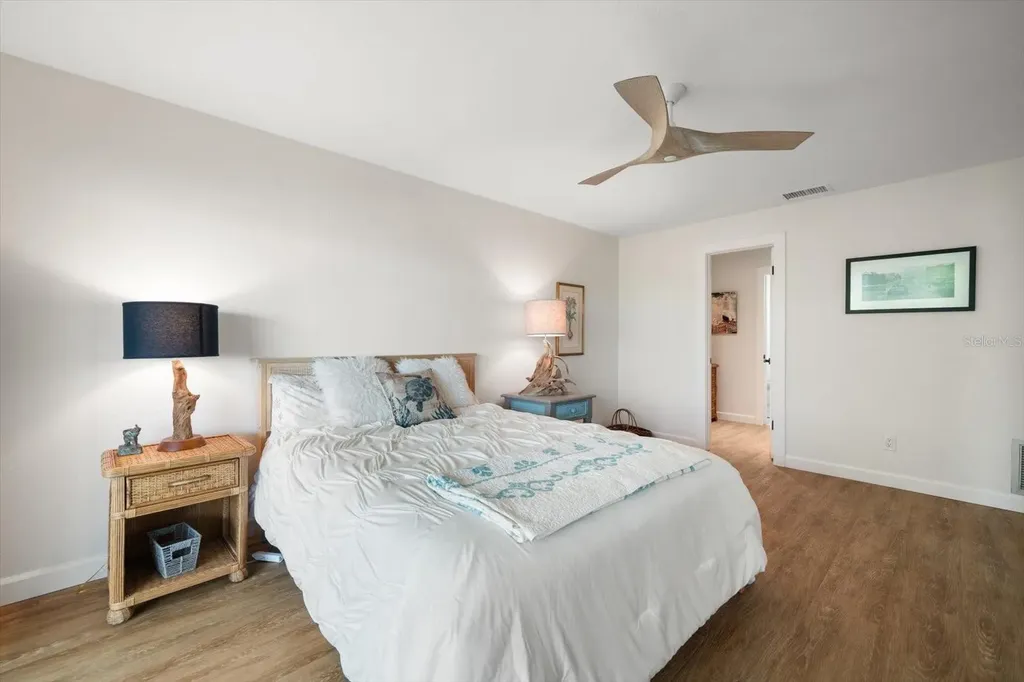 2505 Bay Boulevard Indian Rocks Beach FL 33785