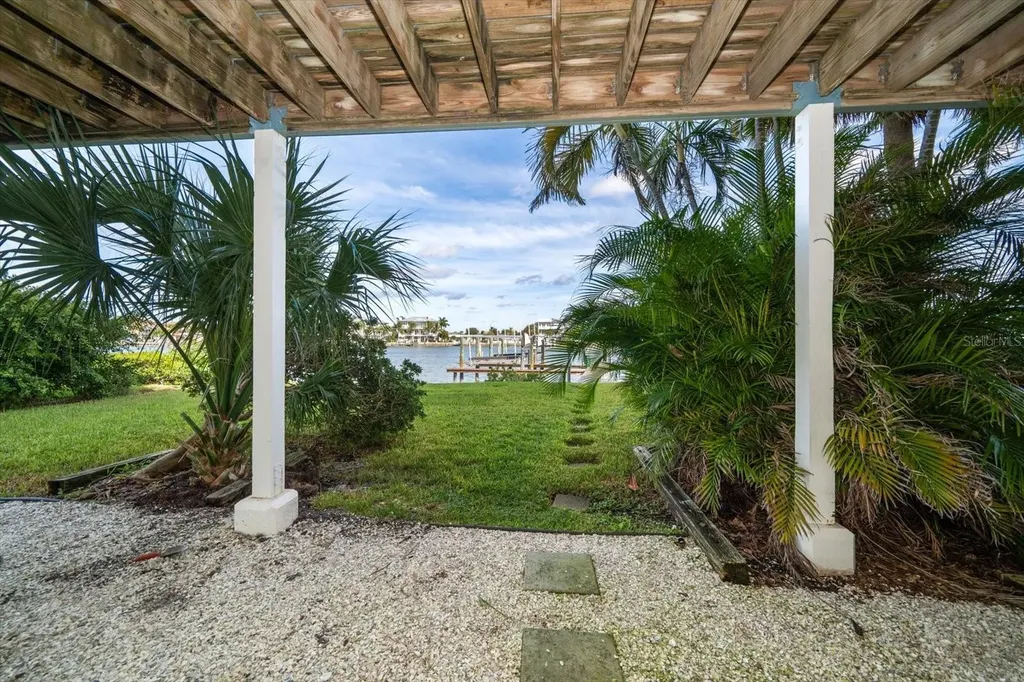 2505 Bay Boulevard Indian Rocks Beach FL 33785