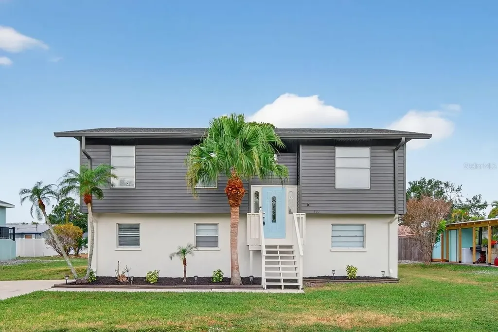 407 51st Street Court W Palmetto FL 34221