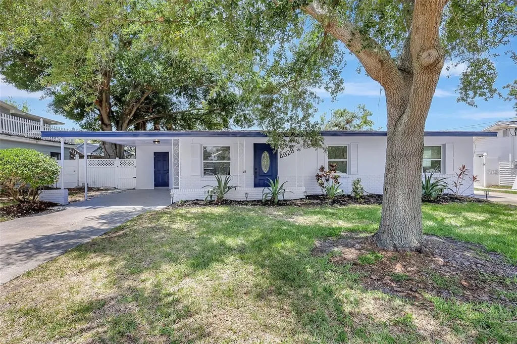4928 Stolls Avenue Tampa FL 33615