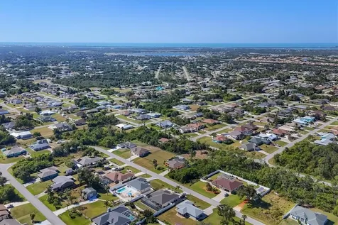 7047 Adderly Street Englewood FL 34224