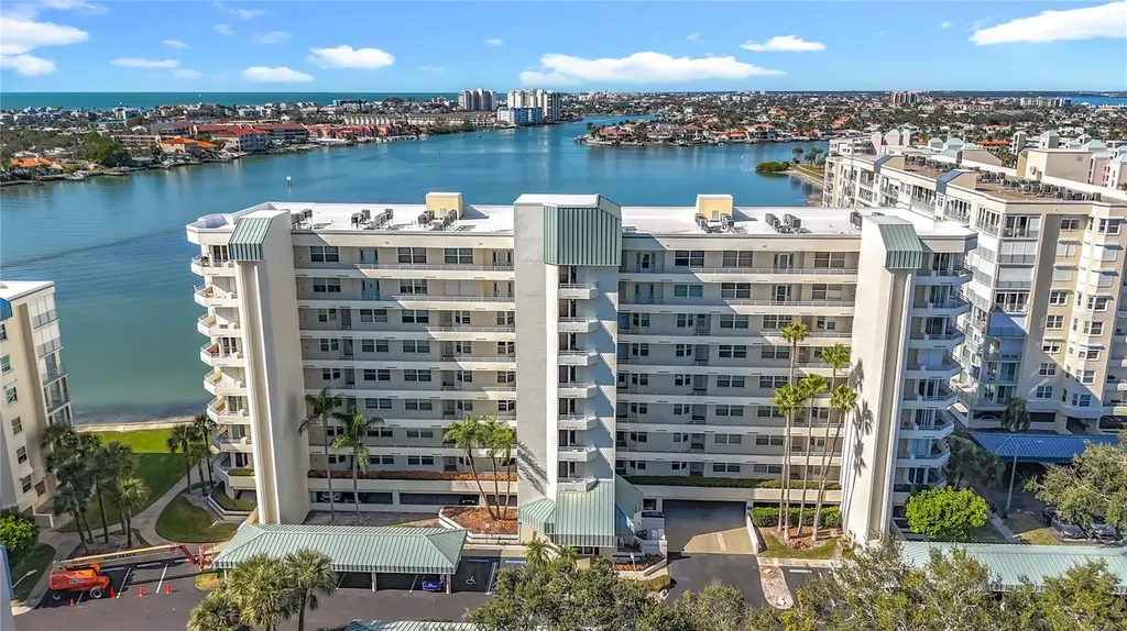 7932 Sailboat Key Boulevard S South Pasadena FL 33707