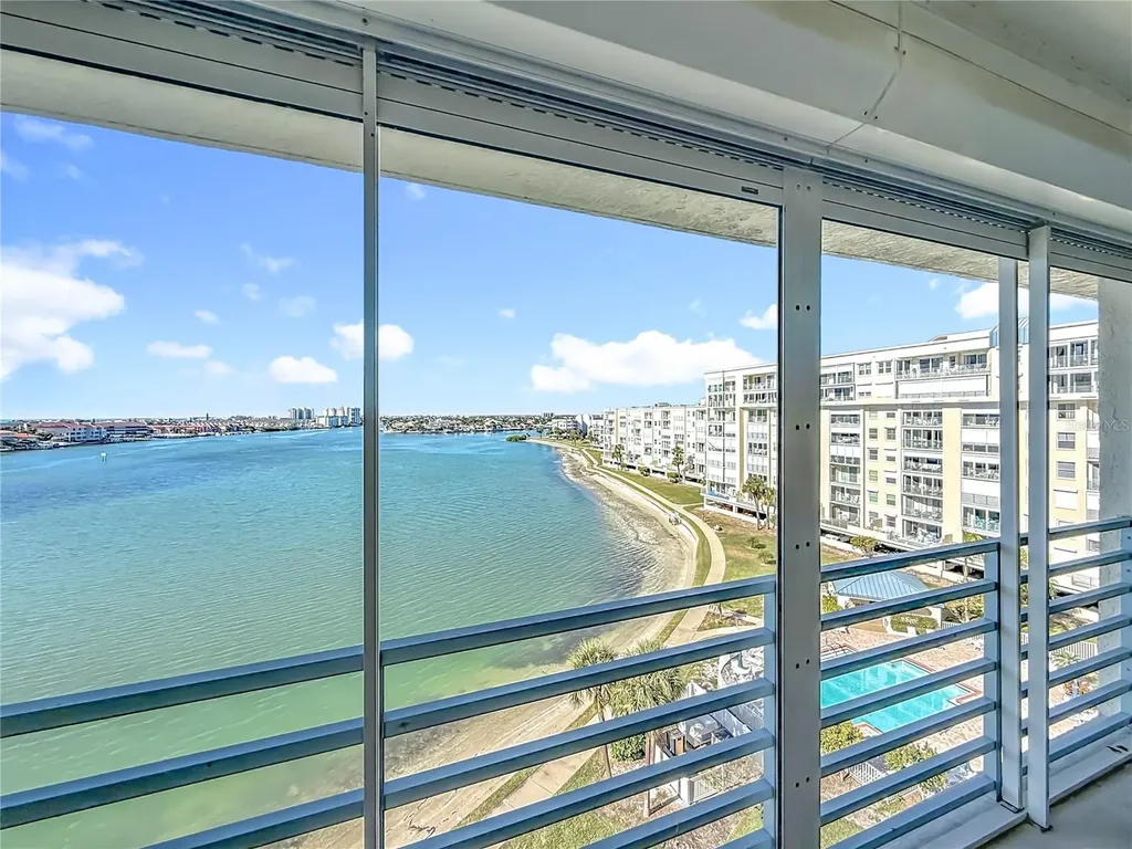 7932 Sailboat Key Boulevard S South Pasadena FL 33707