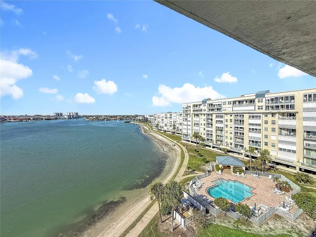 7932 Sailboat Key Boulevard S South Pasadena FL 33707