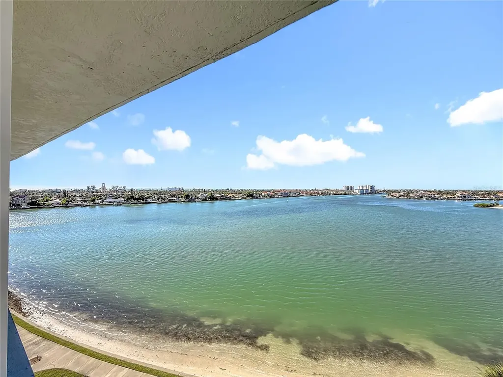 7932 Sailboat Key Boulevard S South Pasadena FL 33707