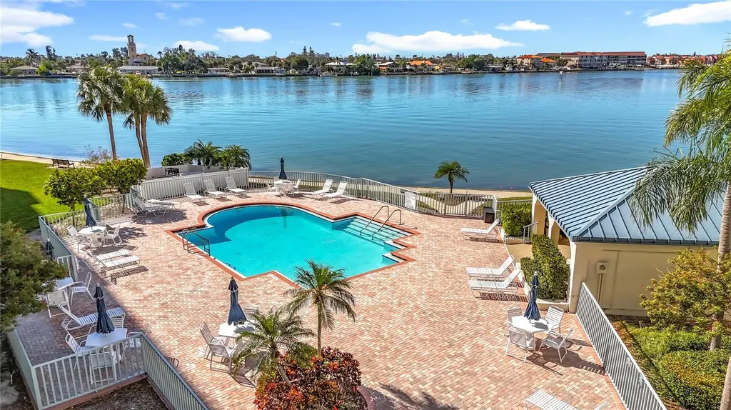 7932 Sailboat Key Boulevard S South Pasadena FL 33707
