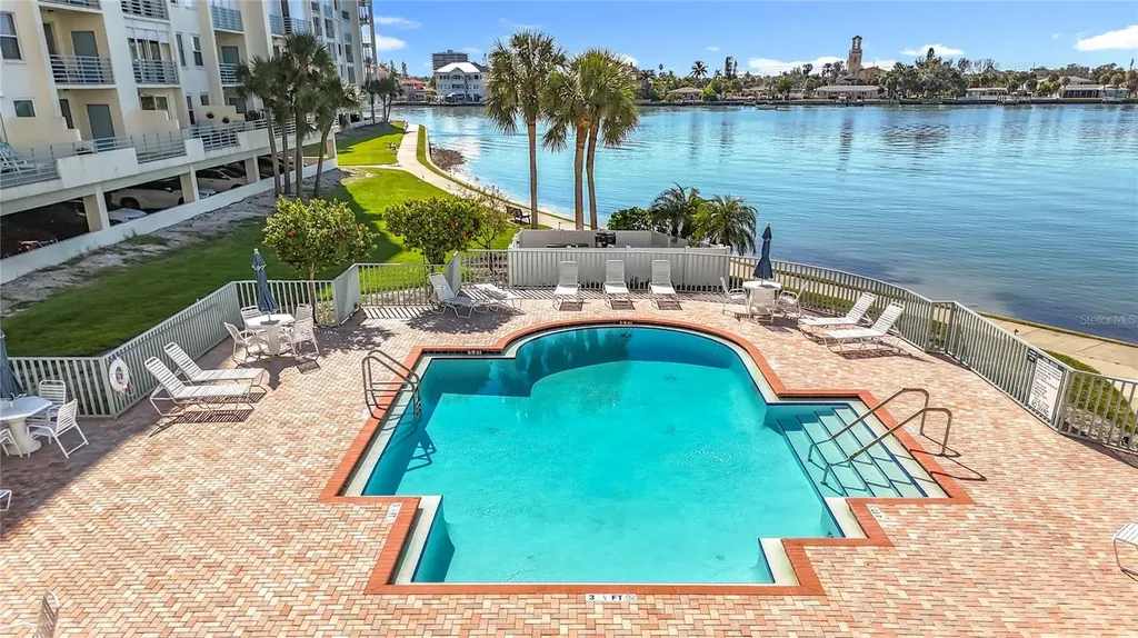 7932 Sailboat Key Boulevard S South Pasadena FL 33707