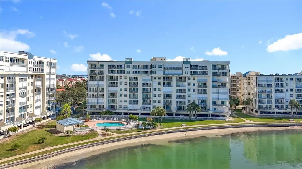 7932 Sailboat Key Boulevard S South Pasadena FL 33707