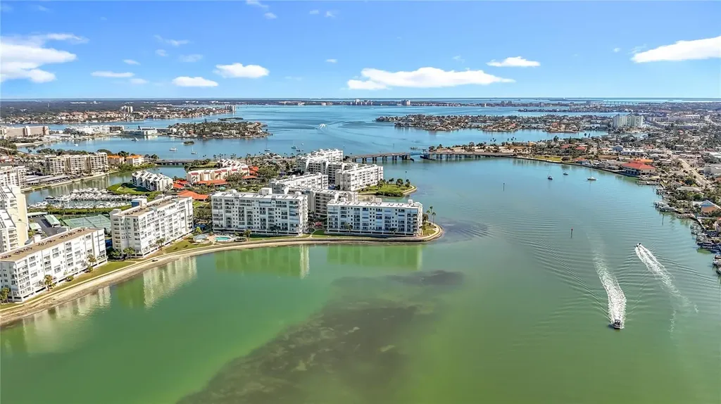 7932 Sailboat Key Boulevard S South Pasadena FL 33707
