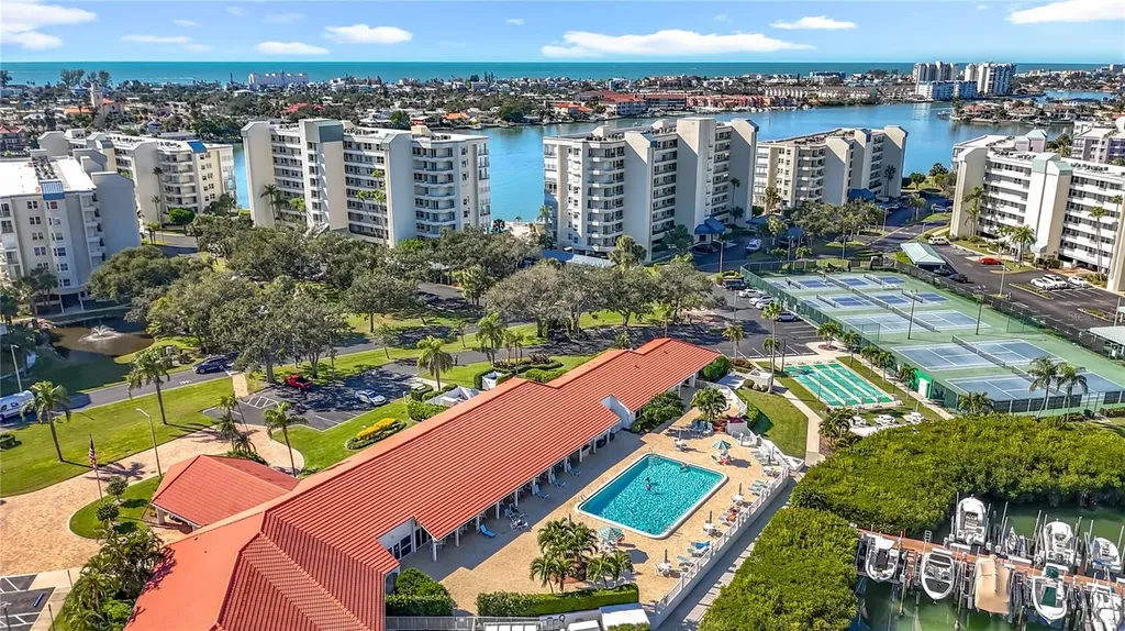7932 Sailboat Key Boulevard S South Pasadena FL 33707