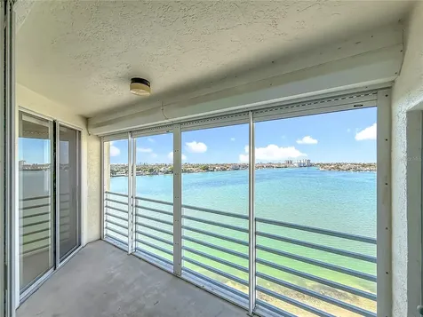 7932 Sailboat Key Boulevard S South Pasadena FL 33707