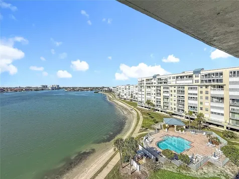 7932 Sailboat Key Boulevard S South Pasadena FL 33707