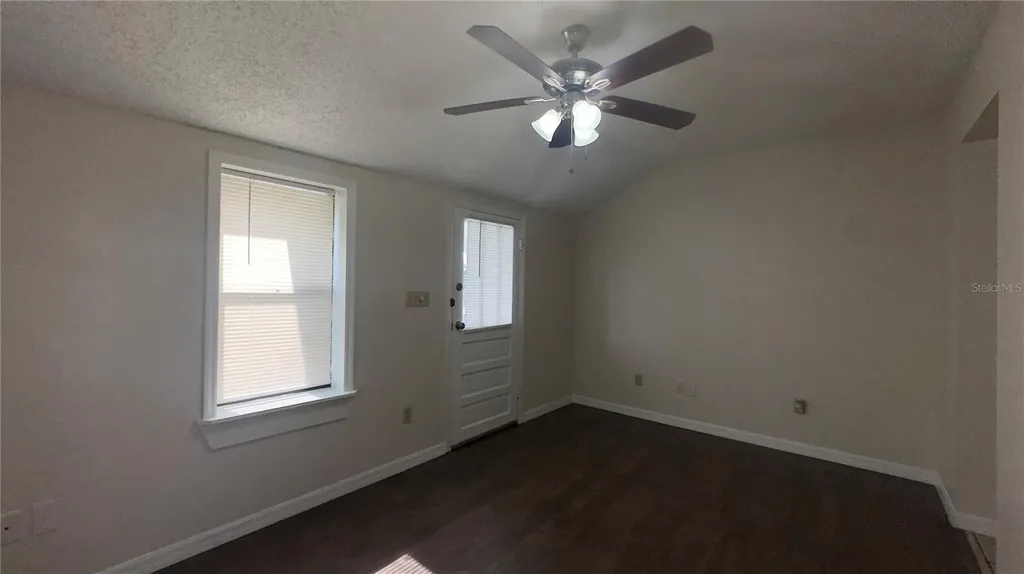 616 Massachusetts Avenue St Cloud FL 34769