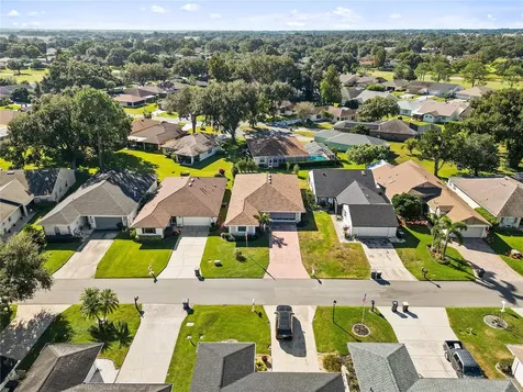 731 Canberra Road Winter Haven FL 33884