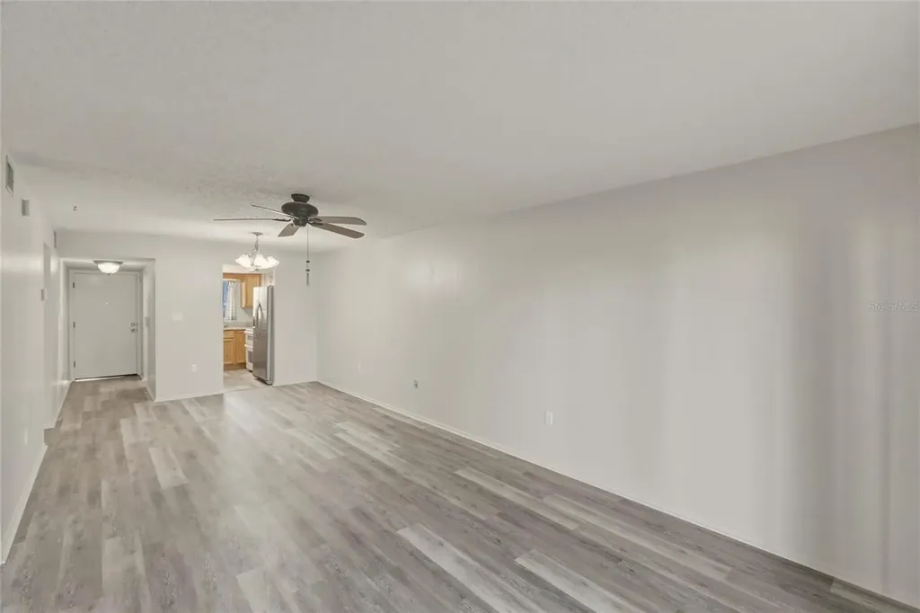 3531 Lake Bayshore Drive Bradenton FL 34205