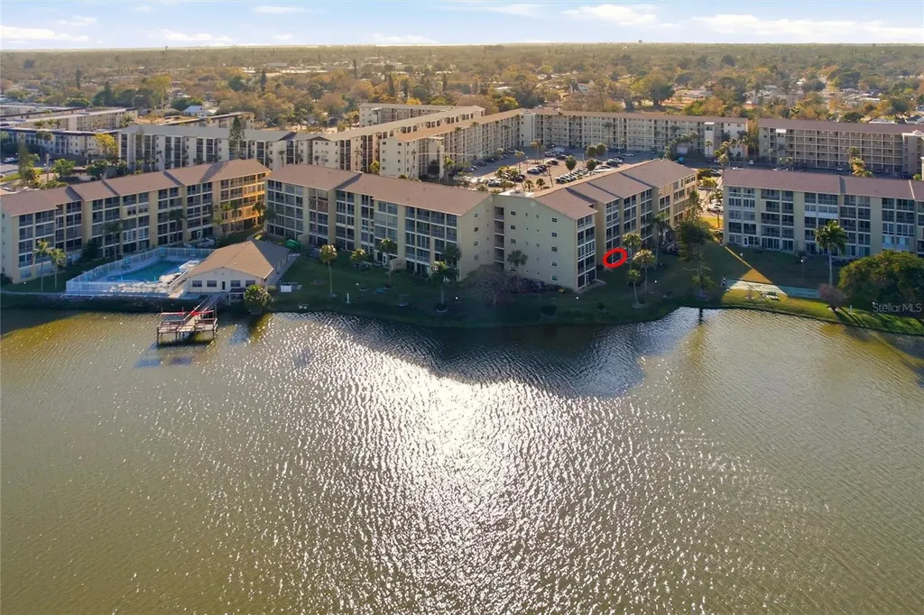 3531 Lake Bayshore Drive Bradenton FL 34205