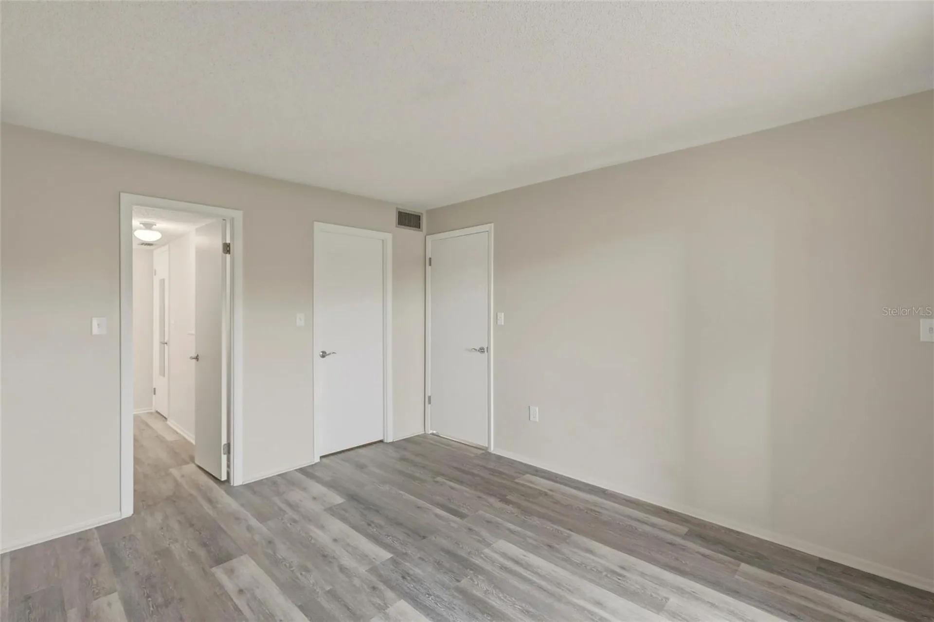 3531 Lake Bayshore Drive Bradenton FL 34205