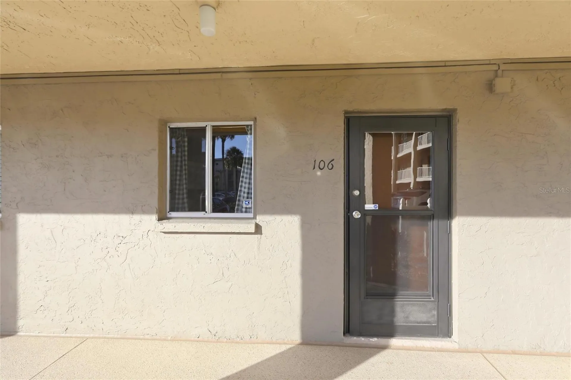 3531 Lake Bayshore Drive Bradenton FL 34205