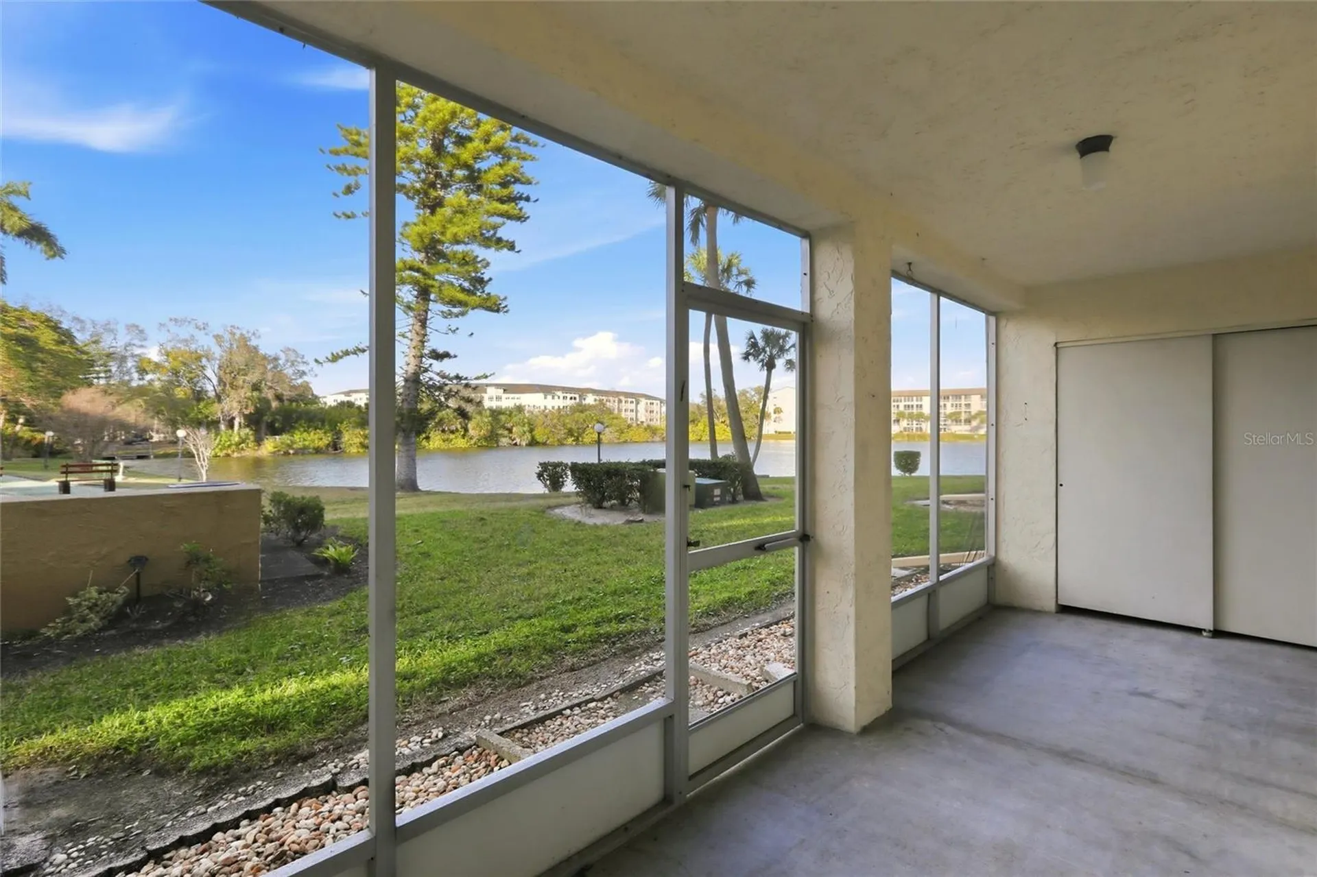 3531 Lake Bayshore Drive Bradenton FL 34205
