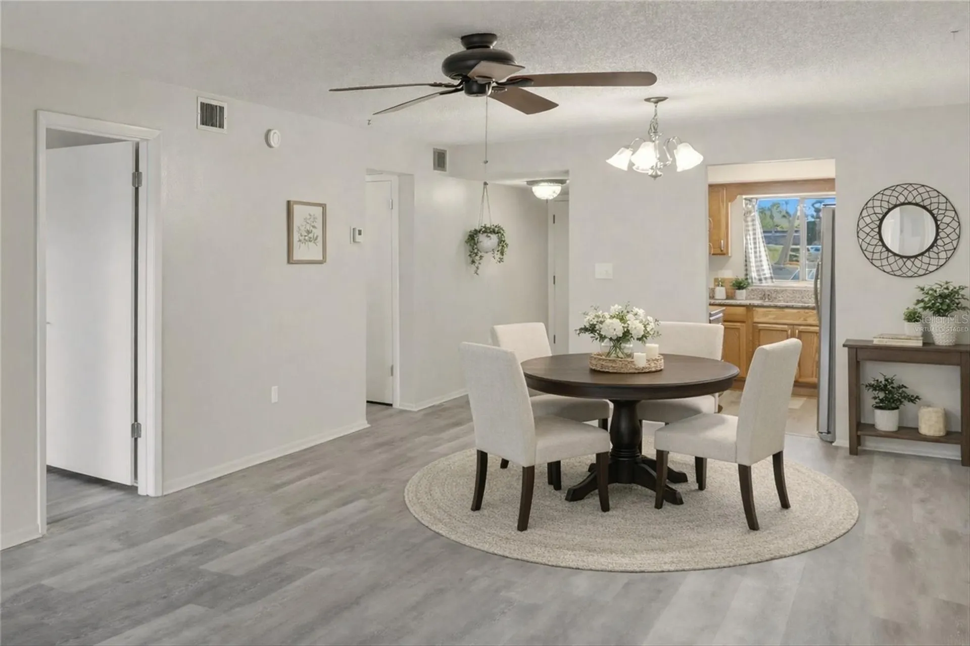 3531 Lake Bayshore Drive Bradenton FL 34205