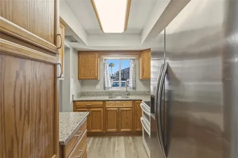 3531 Lake Bayshore Drive Bradenton FL 34205