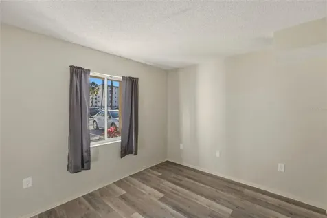 3531 Lake Bayshore Drive Bradenton FL 34205