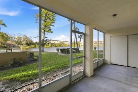 3531 Lake Bayshore Drive Bradenton FL 34205