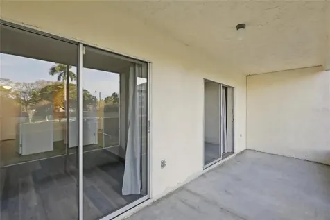 3531 Lake Bayshore Drive Bradenton FL 34205