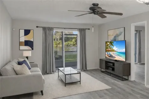 3531 Lake Bayshore Drive Bradenton FL 34205