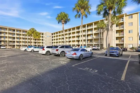 3531 Lake Bayshore Drive Bradenton FL 34205
