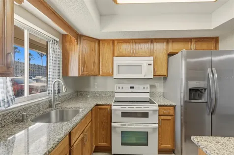 3531 Lake Bayshore Drive Bradenton FL 34205