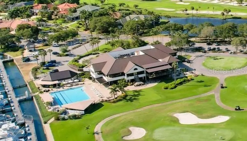 6300 Pasadena Point Boulevard Gulfport FL 33707