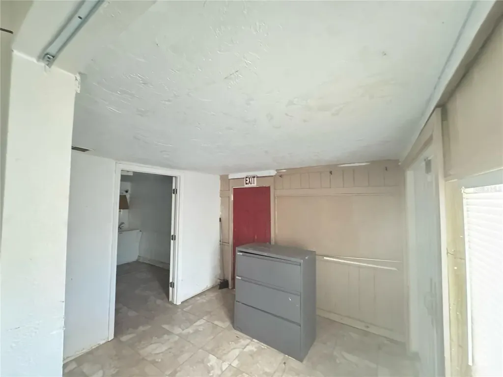 809 E Alsobrook Street Plant City FL 33563