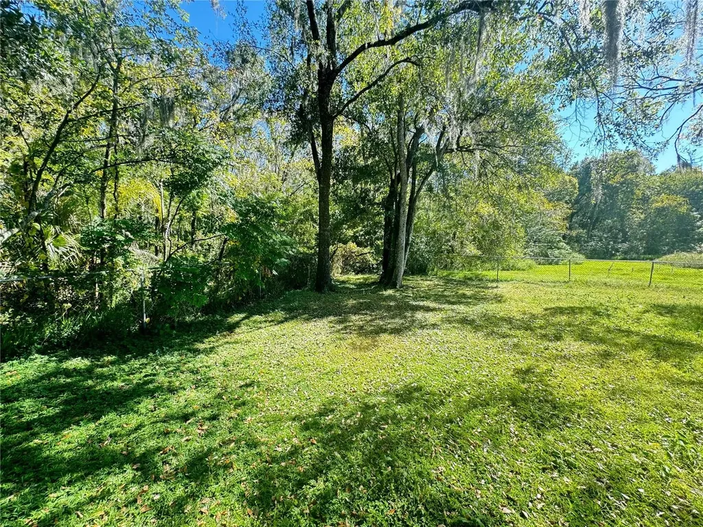 809 E Alsobrook Street Plant City FL 33563
