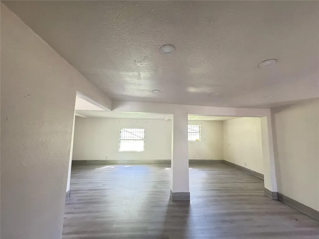 809 E Alsobrook Street Plant City FL 33563