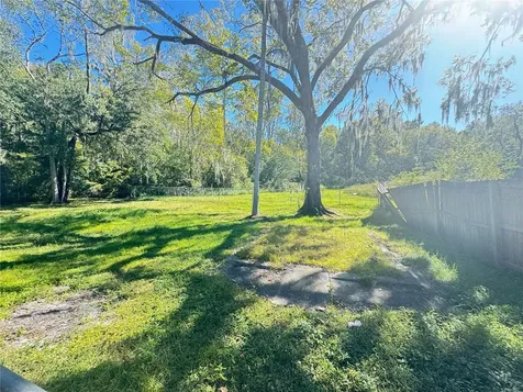 809 E Alsobrook Street Plant City FL 33563