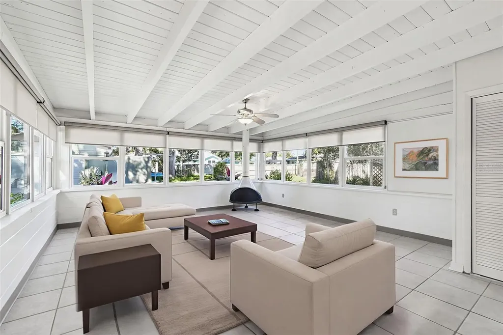 5819 27th Avenue S Gulfport FL 33707