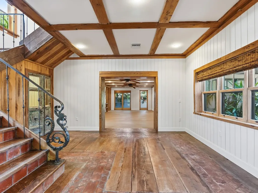 41 S Adams Drive Sarasota FL 34236