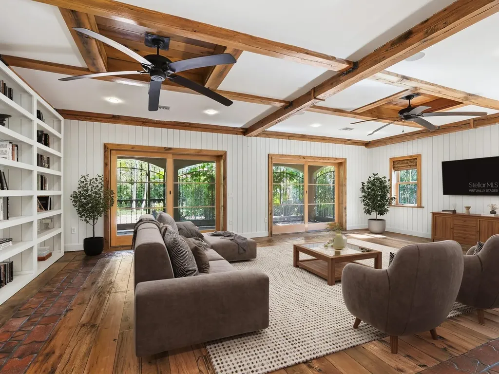 41 S Adams Drive Sarasota FL 34236