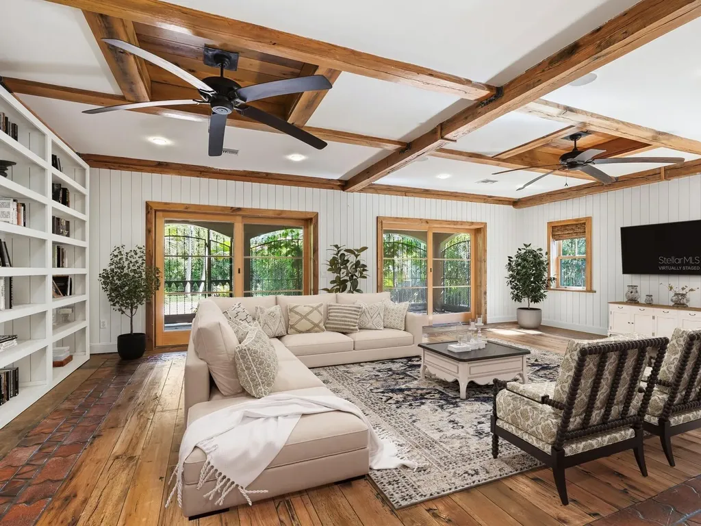 41 S Adams Drive Sarasota FL 34236