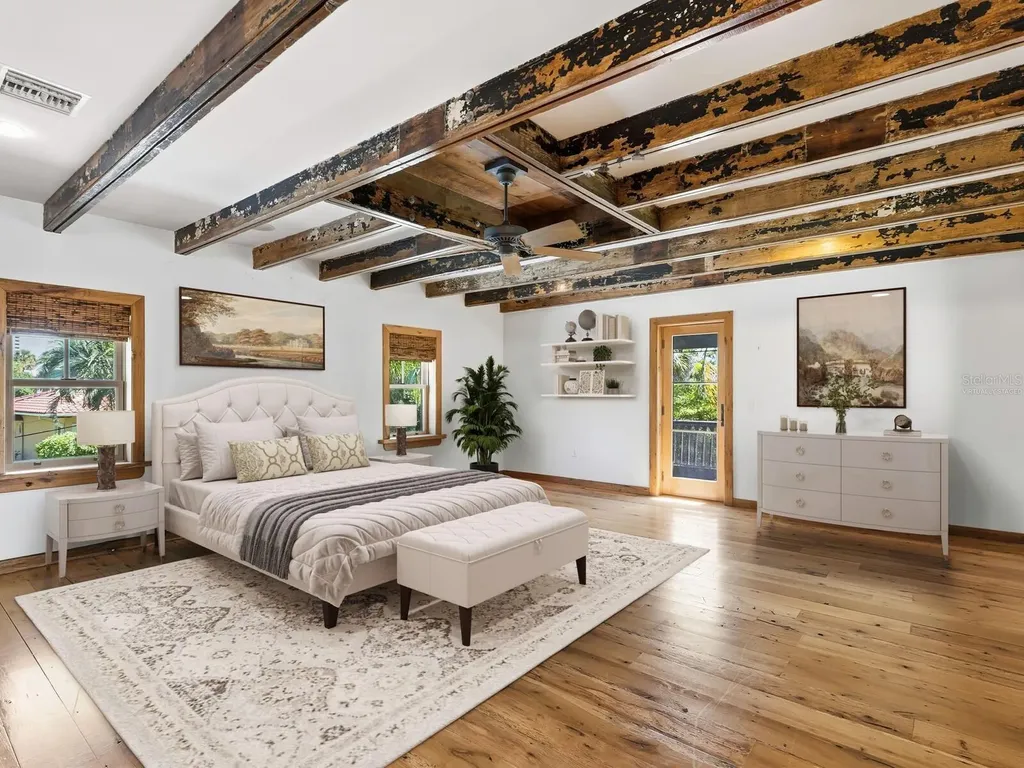 41 S Adams Drive Sarasota FL 34236