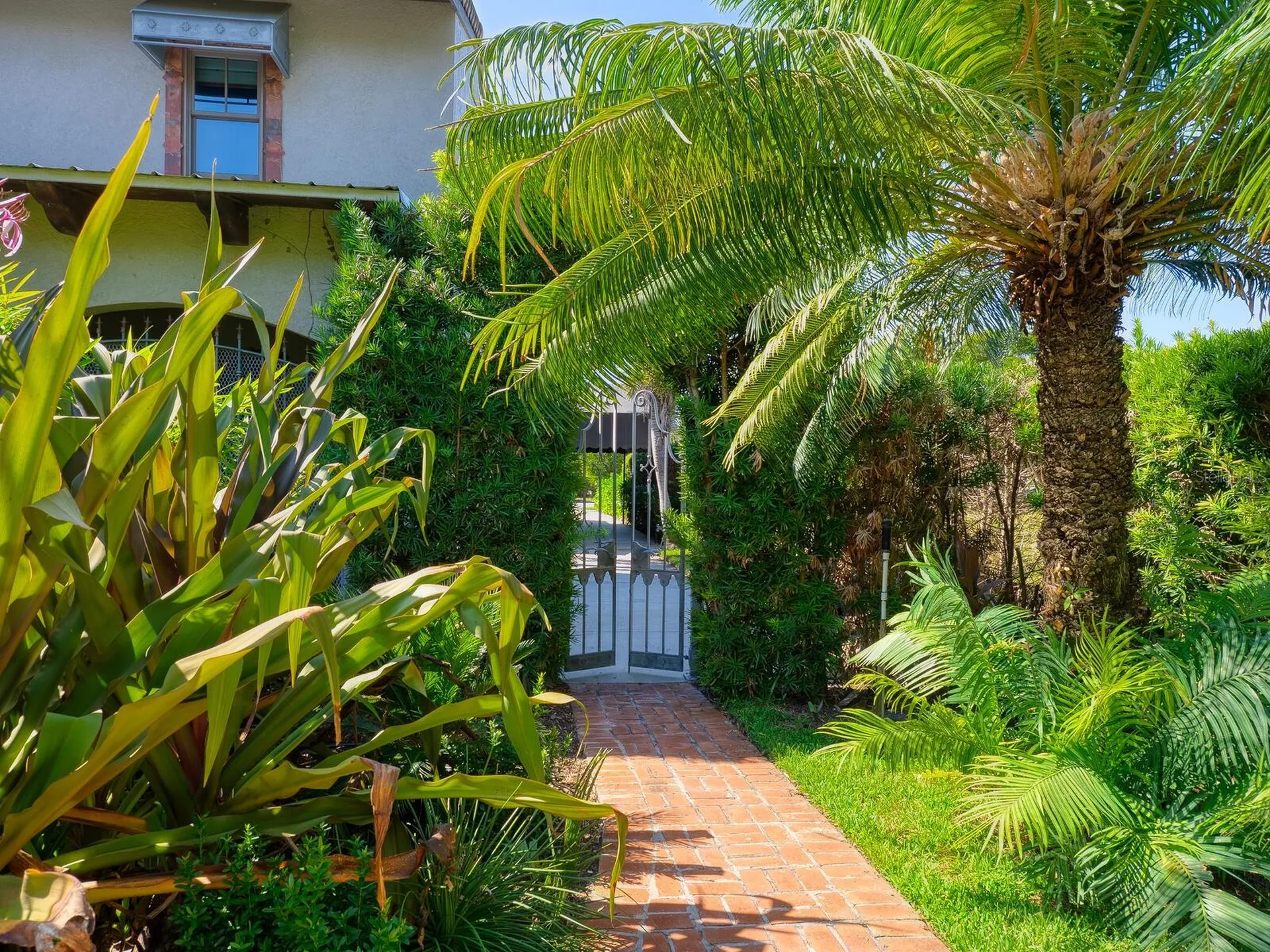 41 S Adams Drive Sarasota FL 34236