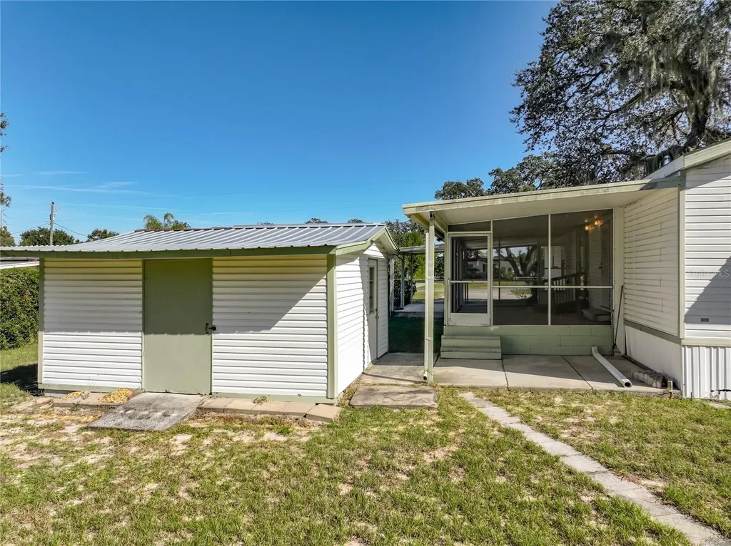 35819 S Shelley Drive Leesburg FL 34788