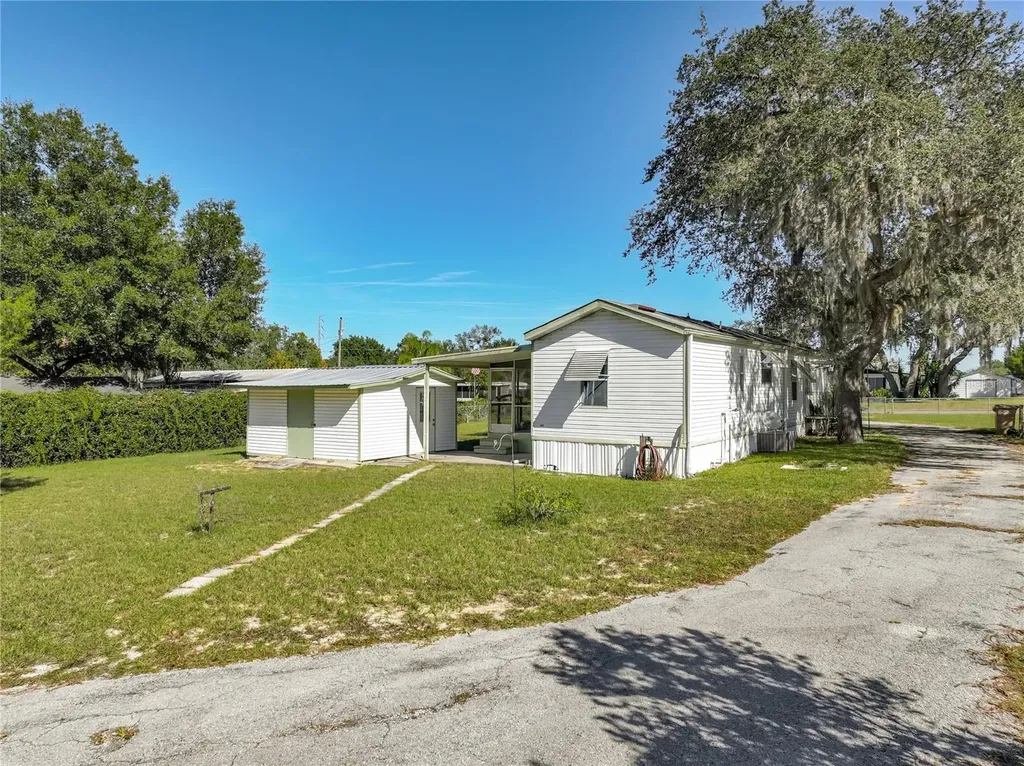 35819 S Shelley Drive Leesburg FL 34788