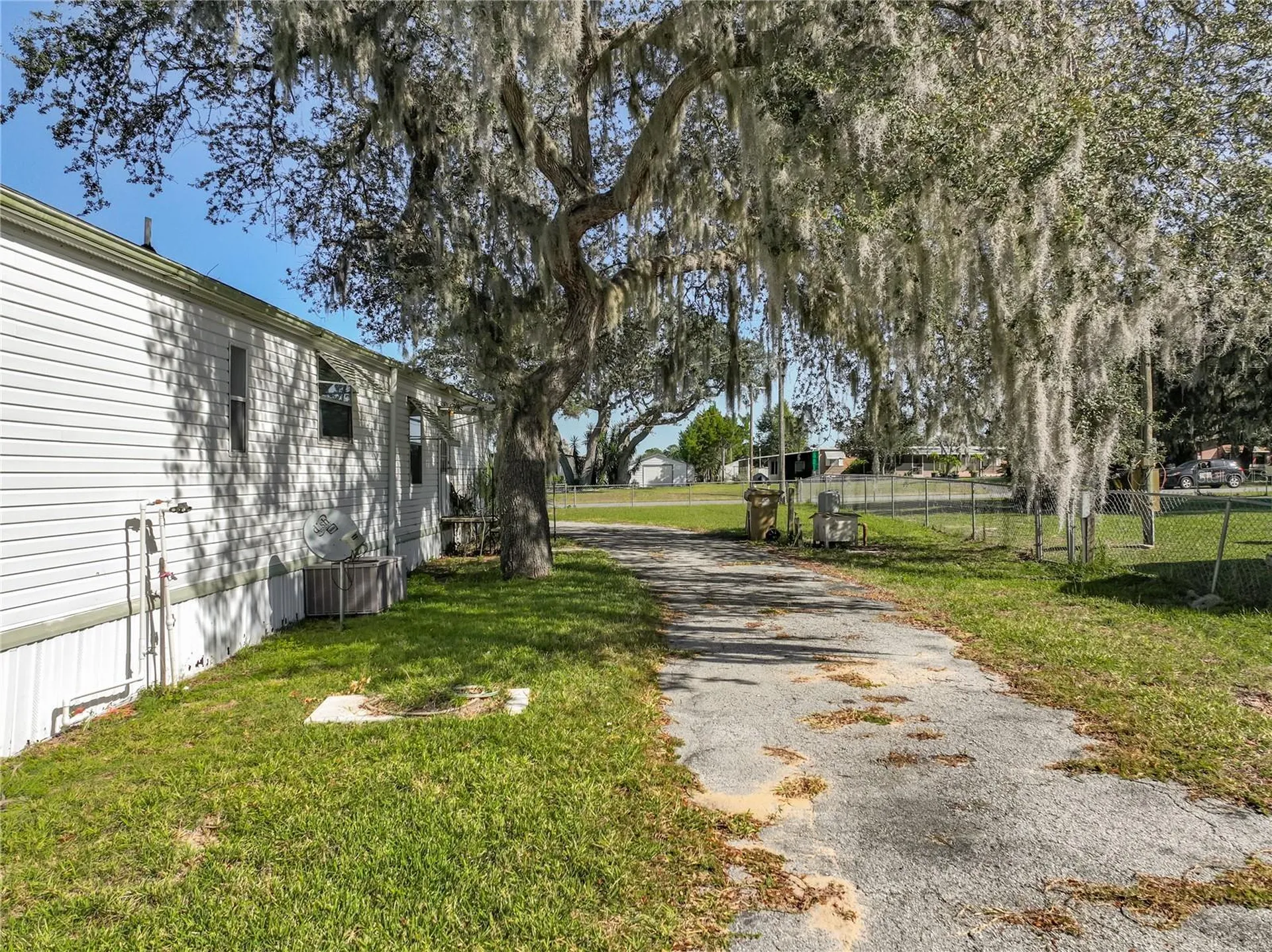 35819 S Shelley Drive Leesburg FL 34788