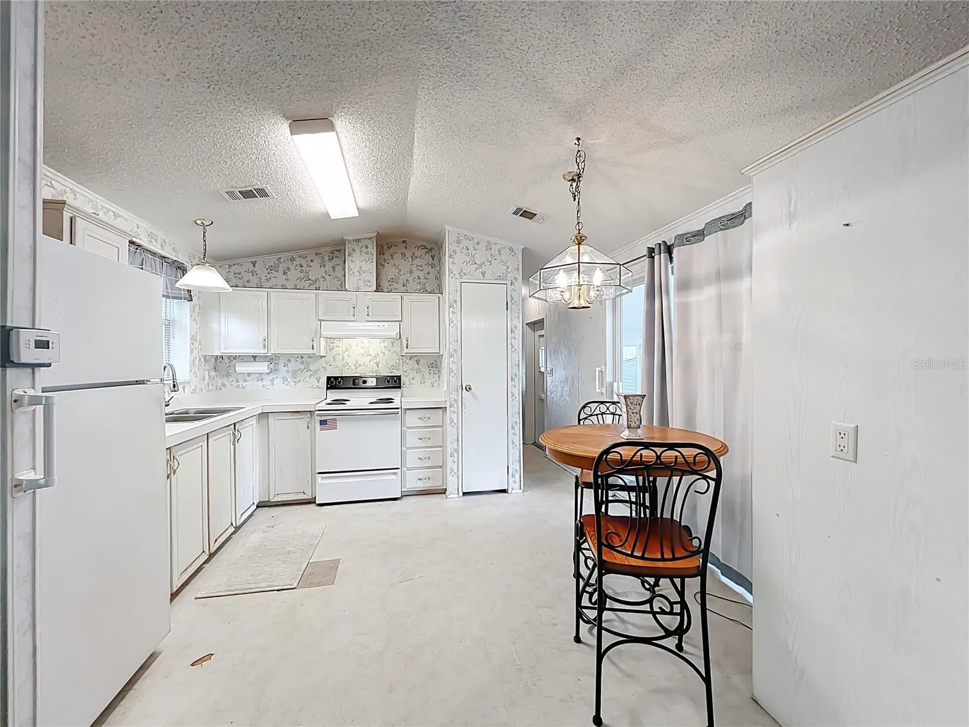 35819 S Shelley Drive Leesburg FL 34788