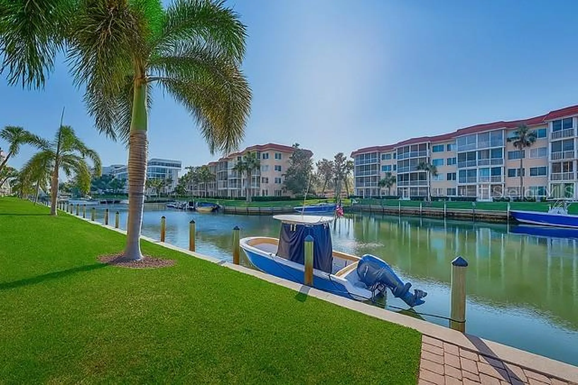 1250 N Portofino Drive Sarasota FL 34242